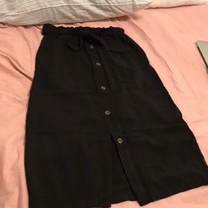 Black midi skirt
